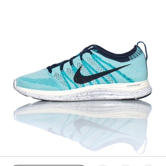 nike flyknit one lunarlon